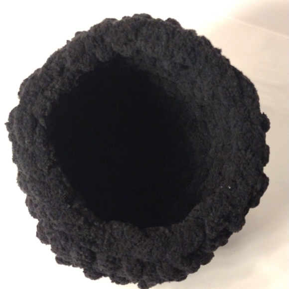 New Handmade Crocheted Soft Non-wool Black Beehive Hat XL - Picture 5 of 8